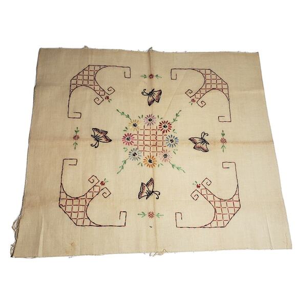 VINTAGE 1960'S STAMPED EMBROIDERY BUTTERFLY FLOWERS UNFINISHED CHAIR BACK PAD - Picture 1 of 9